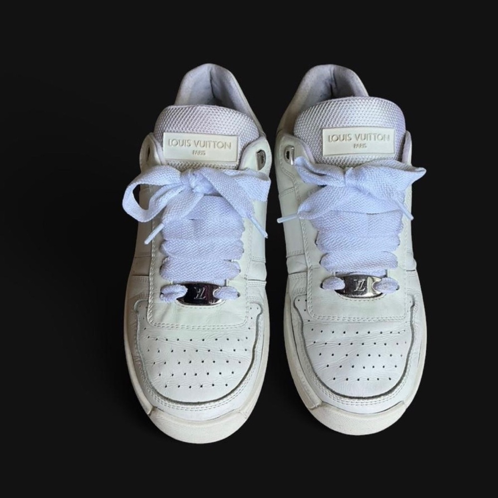Louis Vuitton Men’s Vintage White Leather Low-Top Sneakers with Silver LV Charm